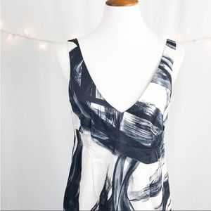 Vince Brand Black & White Linen Dress in Size 8